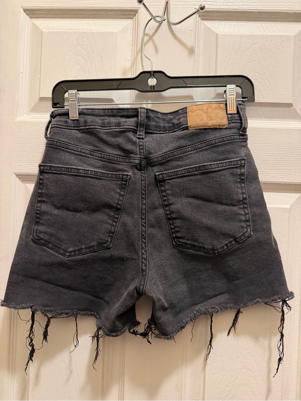H&M Black Frayed Hem Denim Shorts - Picture 3 of 3